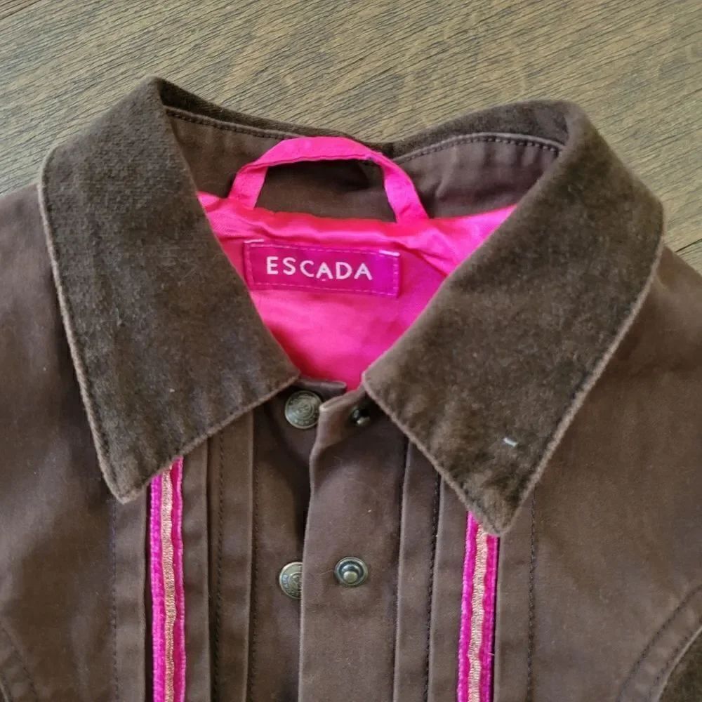 Escada jacket size 4 - Picture 3 of 8